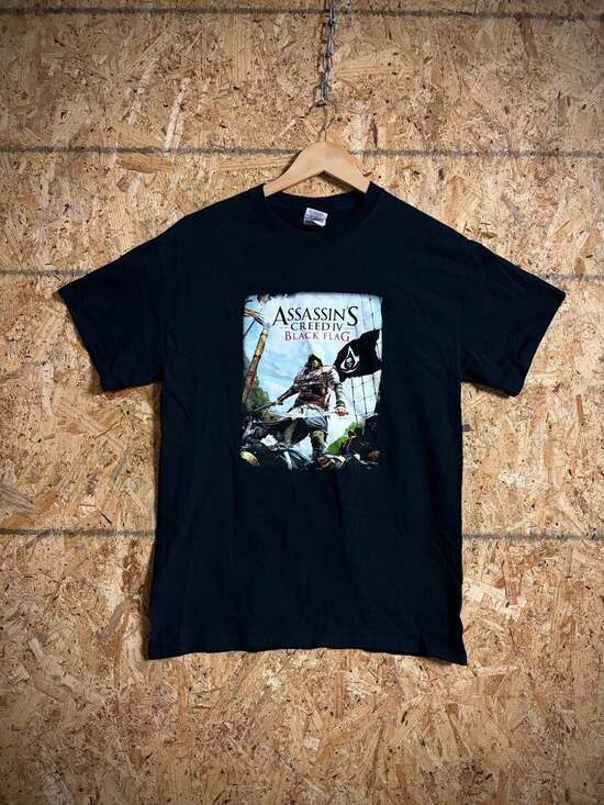 Gildan Other - Gildan Assassin's Creed IV Black Flag Graphic T-Shirt